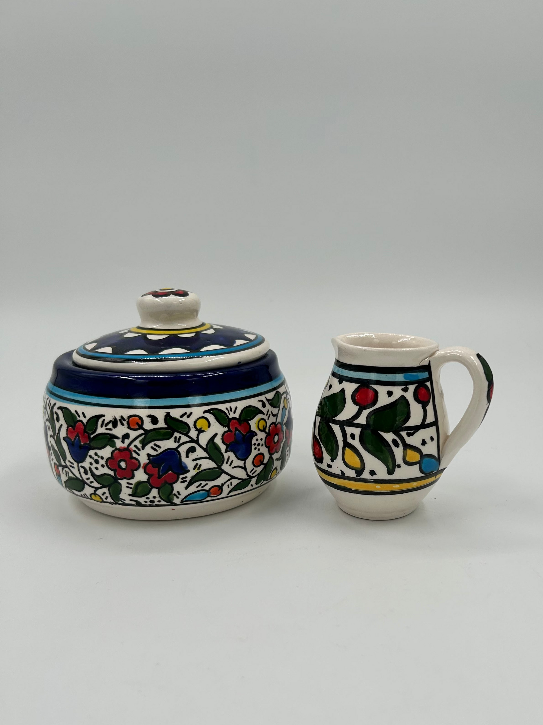 Tarro Al-khalil con tapa y crema.